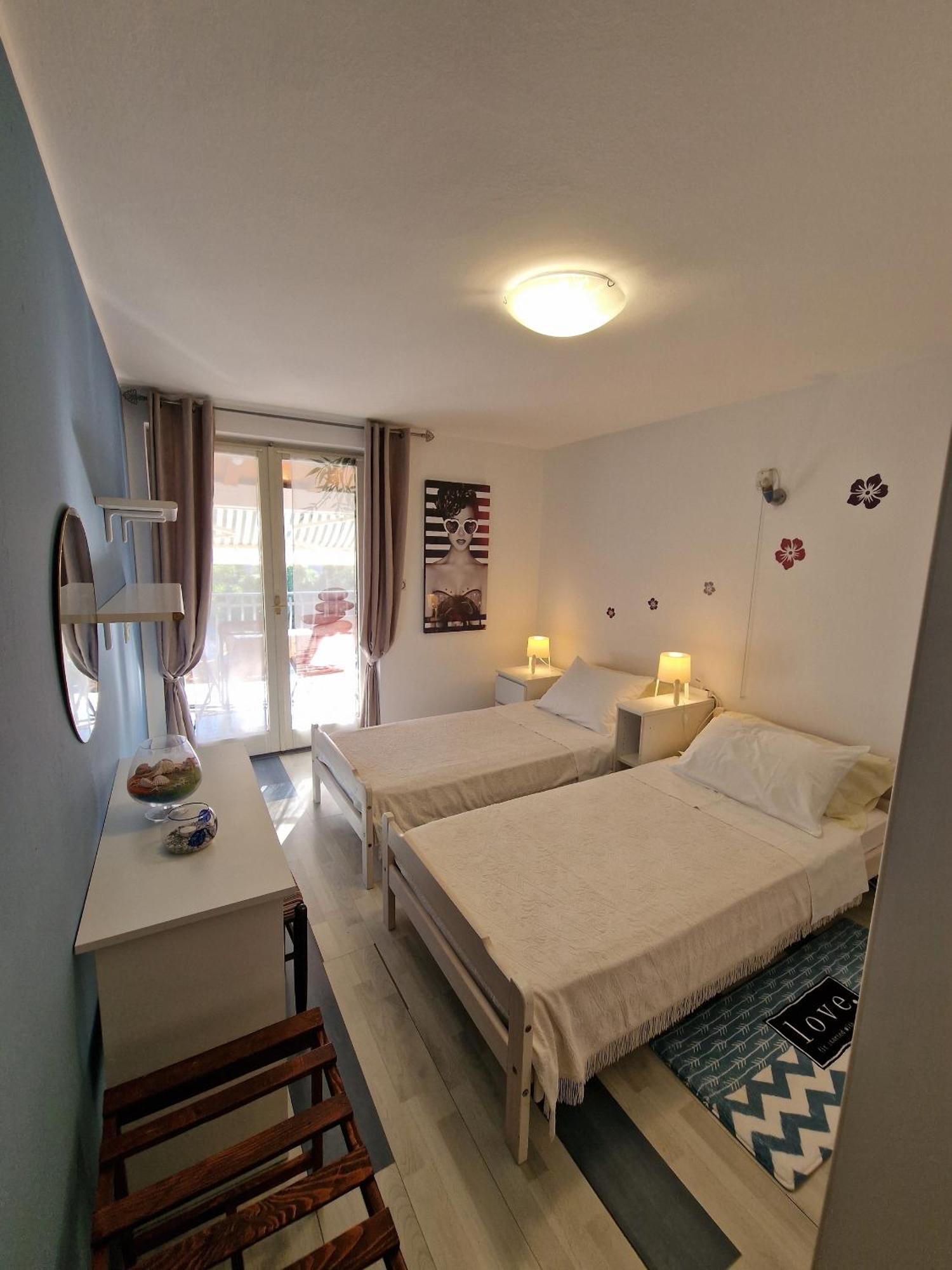Apartments And Rooms By The Sea Rovinj - 19183 Esterno foto